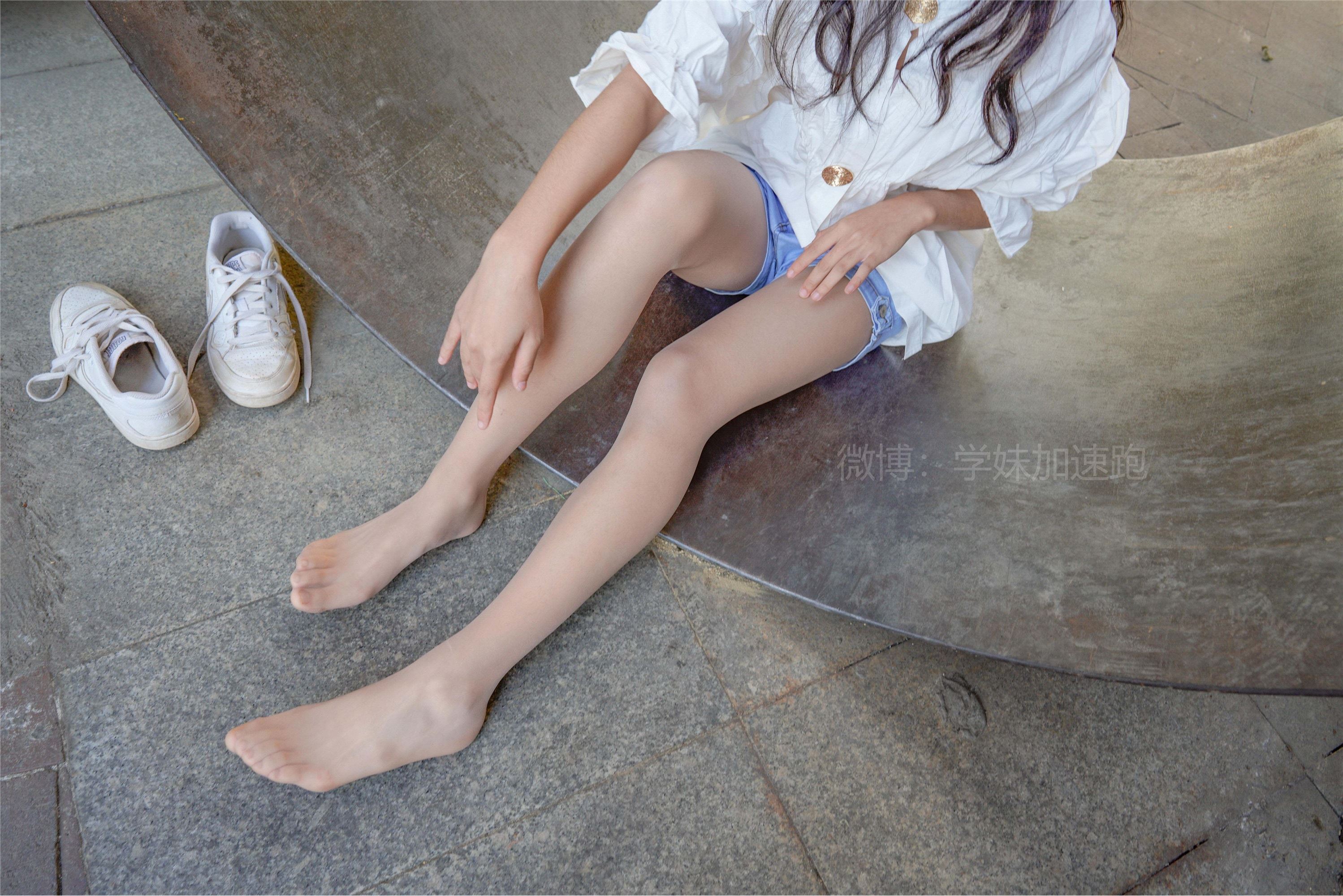 学妹加速跑 XM006《丝丝学妹3》